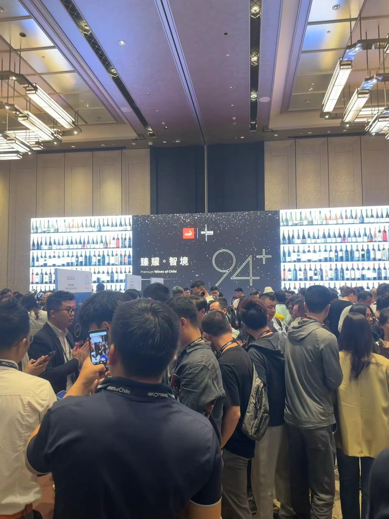 喝酒热情越来越高了