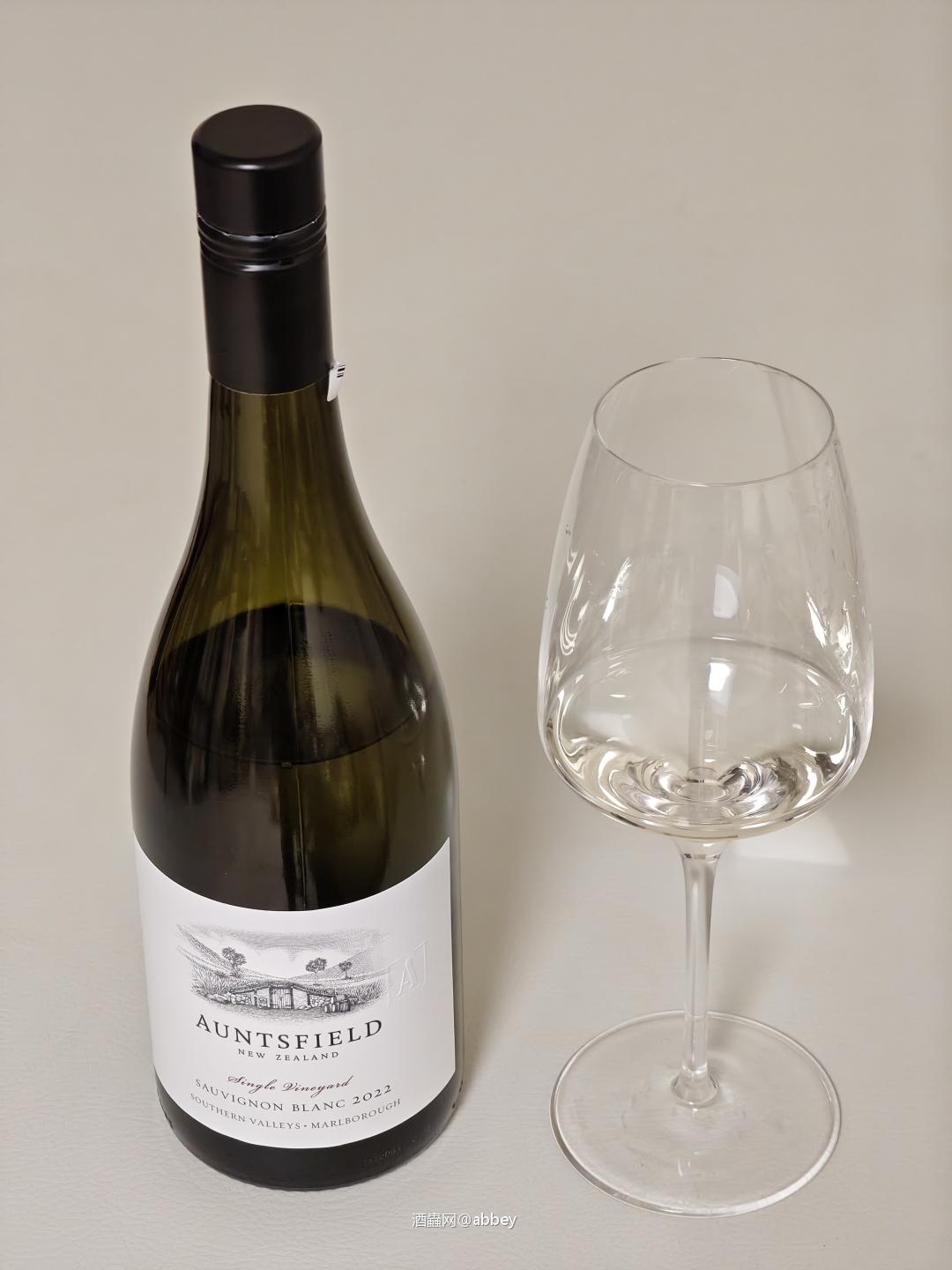 人无夜酒，不醉