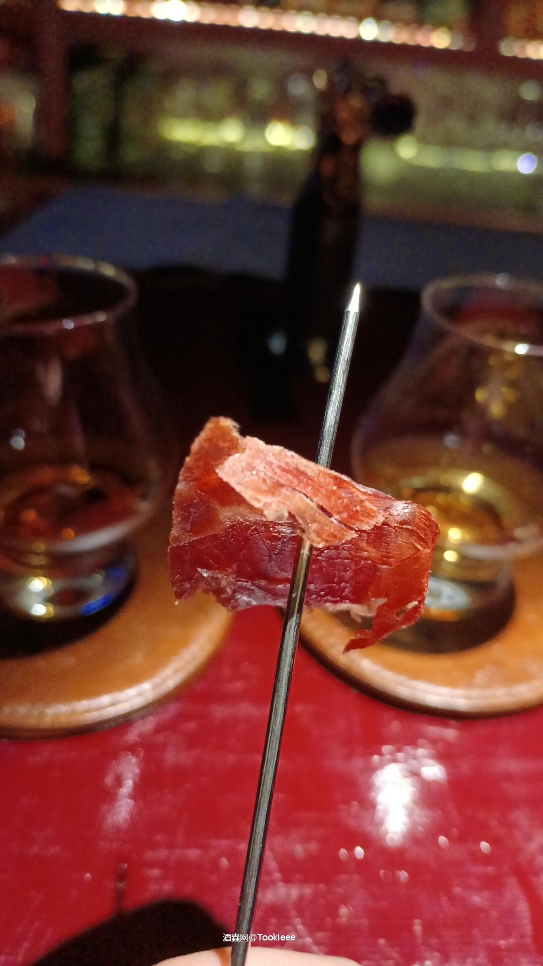白嫖了酒吧老板的伊比利亚火腿