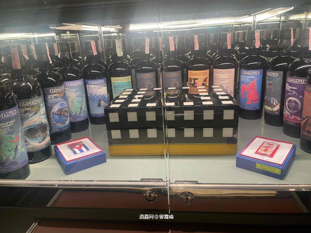 曼谷-Grand hyatt楼下的bar-有的贵