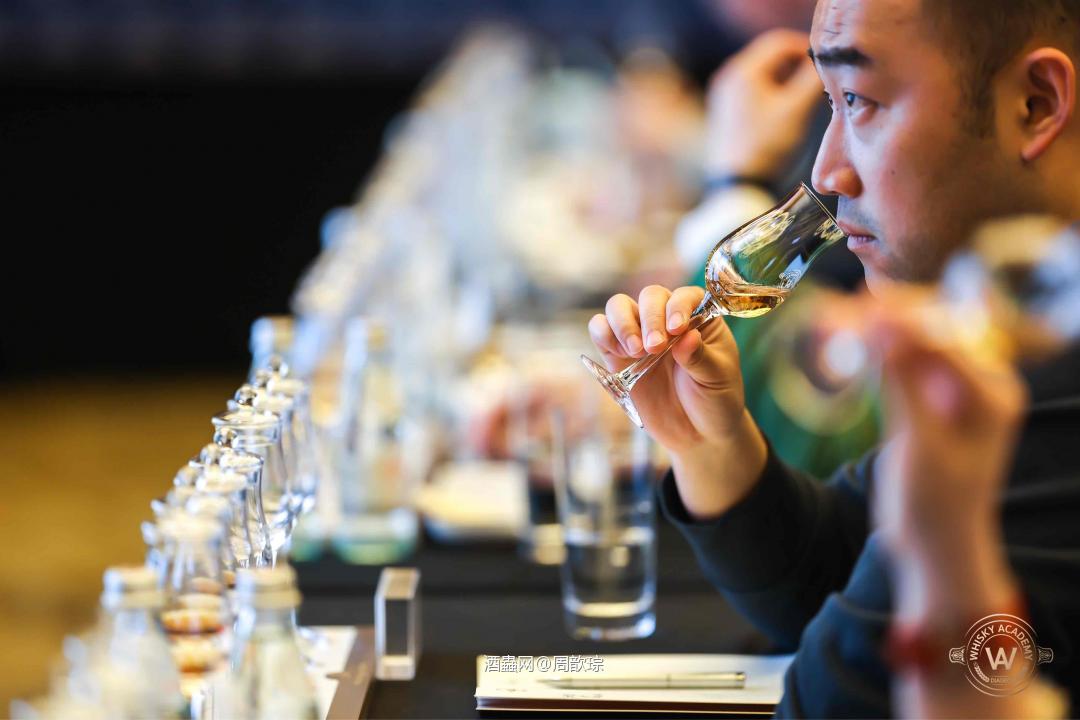 四月唯美的杭州，在西湖畔品饮了好酒，非常nice的一次大师班！