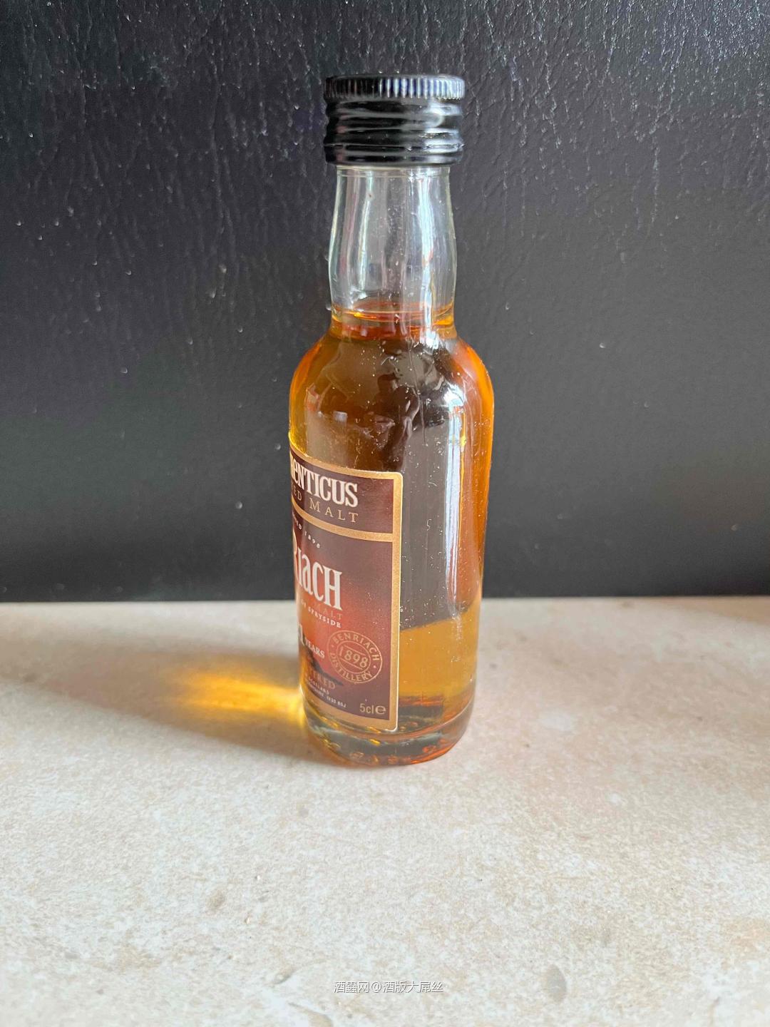 <img src='https://sdata.whiskyworm.com/xcxpics/emoji_3.png' class='emoji' /><img src='https://sdata.whiskyworm.com/xcxpics/emoji_3.png' class='emoji' />