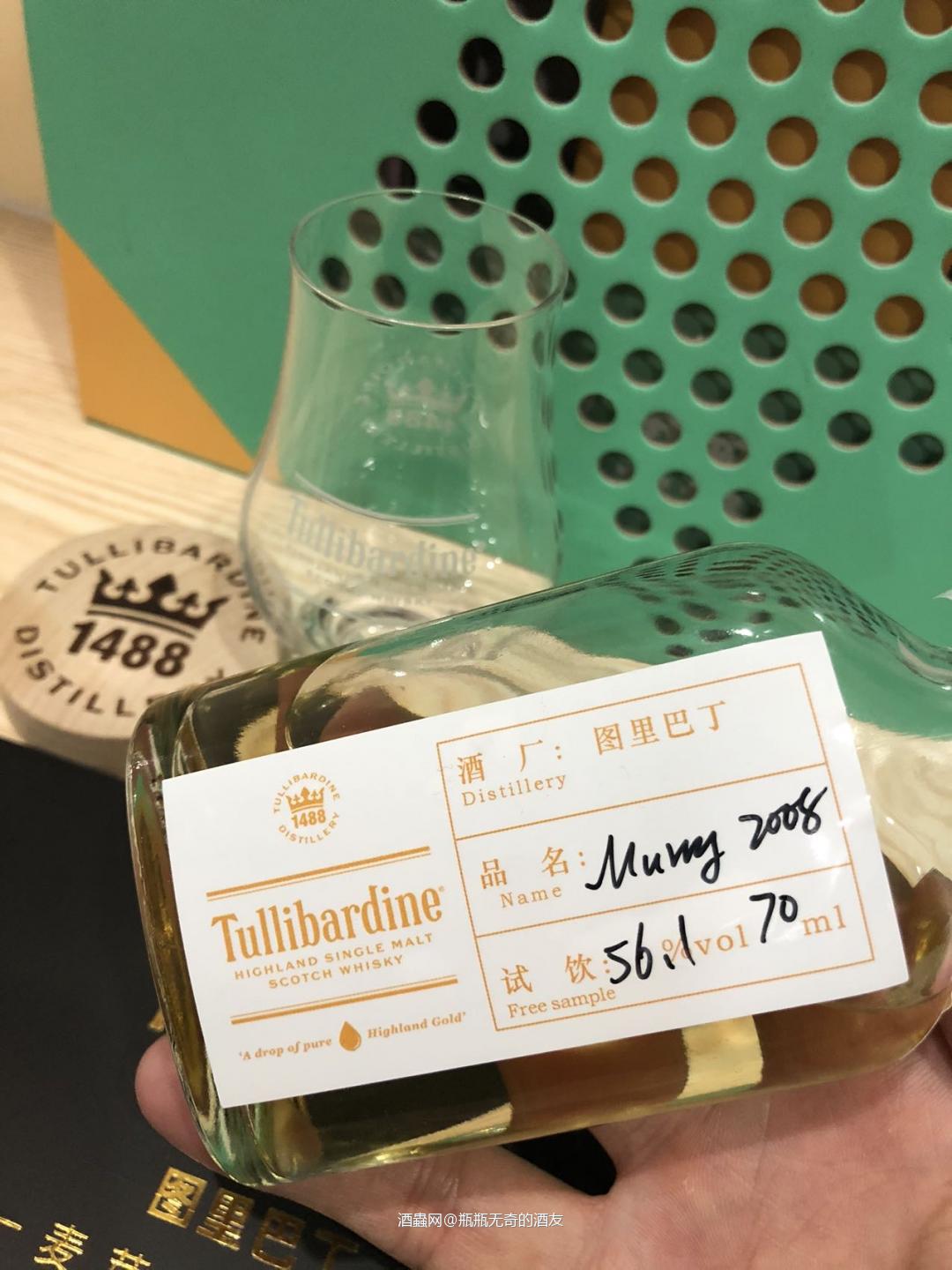 🥃我的第一款桶强威士忌。穆雷精选2008桶强。感谢好友罐装的…