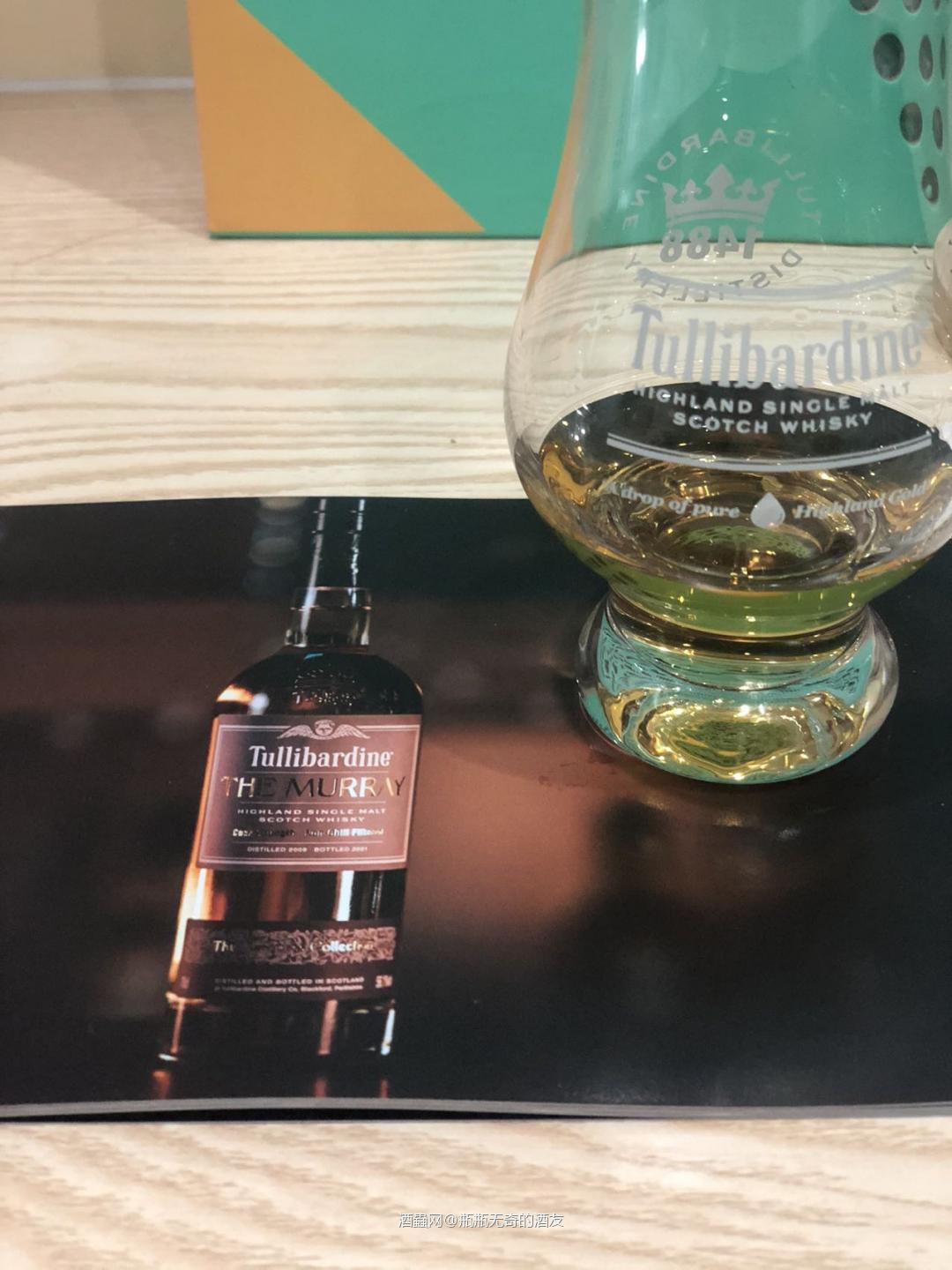 🥃我的第一款桶强威士忌。穆雷精选2008桶强。感谢好友罐装的…