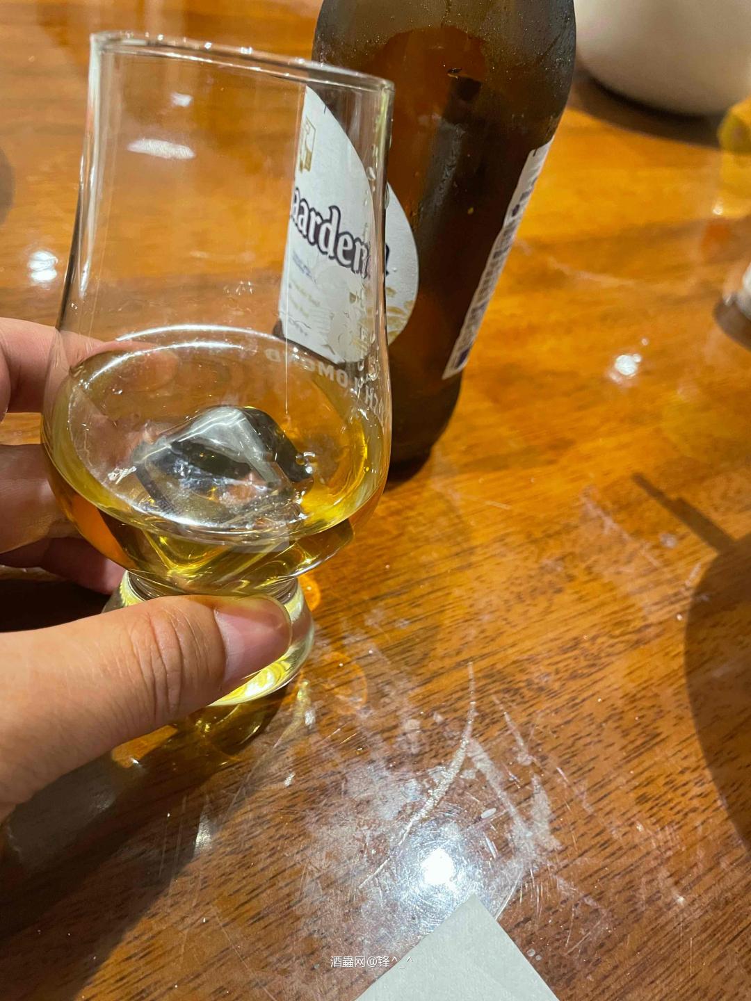 够素吧，只喝啤的不过瘾还是得小威<img src='https://sdata.whiskyworm.com/xcxpics/emoji_14.png' class='emoji' />