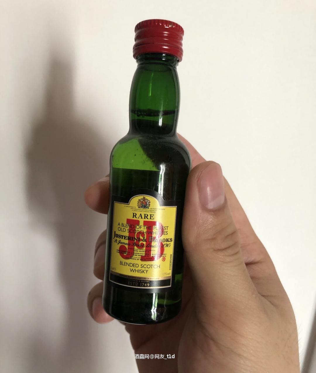 珍宝是一只混合(Blended)的苏格兰威士忌,是创于一七四…