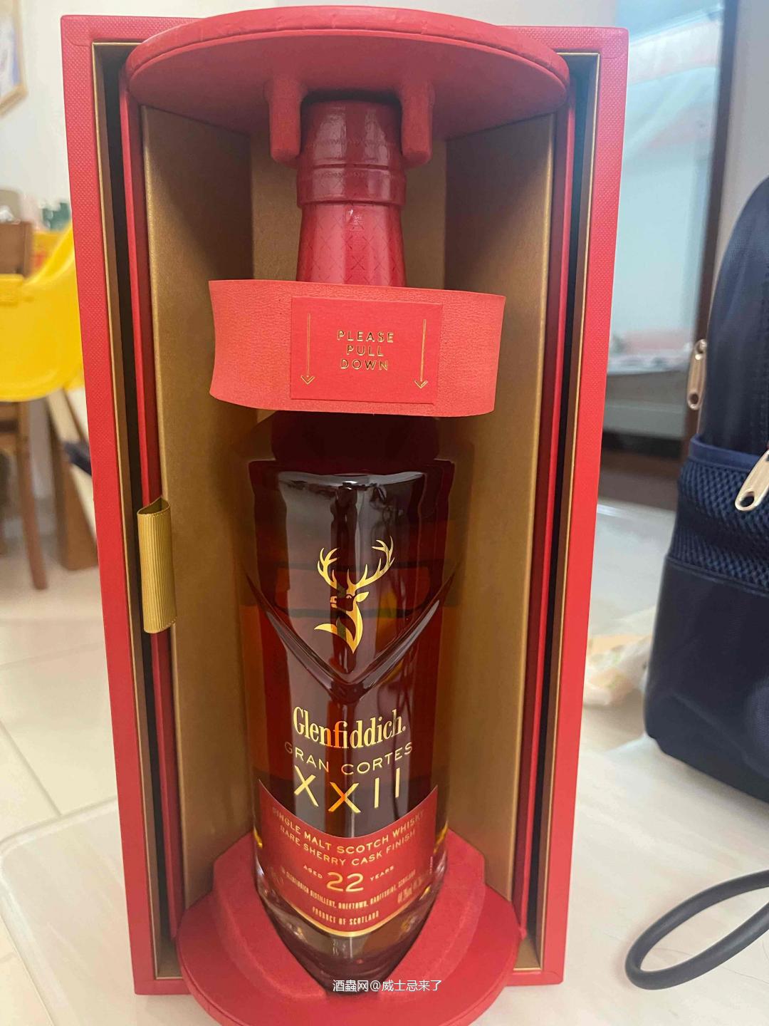 是娜扎代言的酒品,买了个来尝个鲜。格兰菲迪22年璀璨珍藏系…