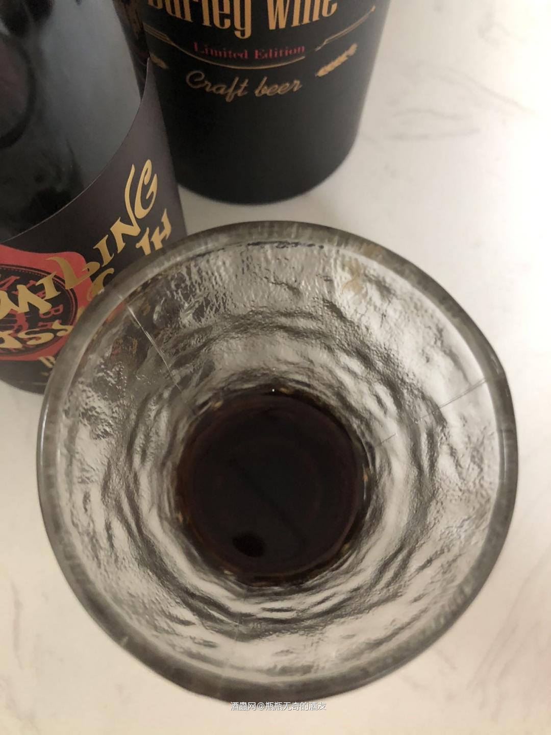 微笑刺客,第一次喝酒精度那么高的🍺13.5度的酒精度,原汁麦…