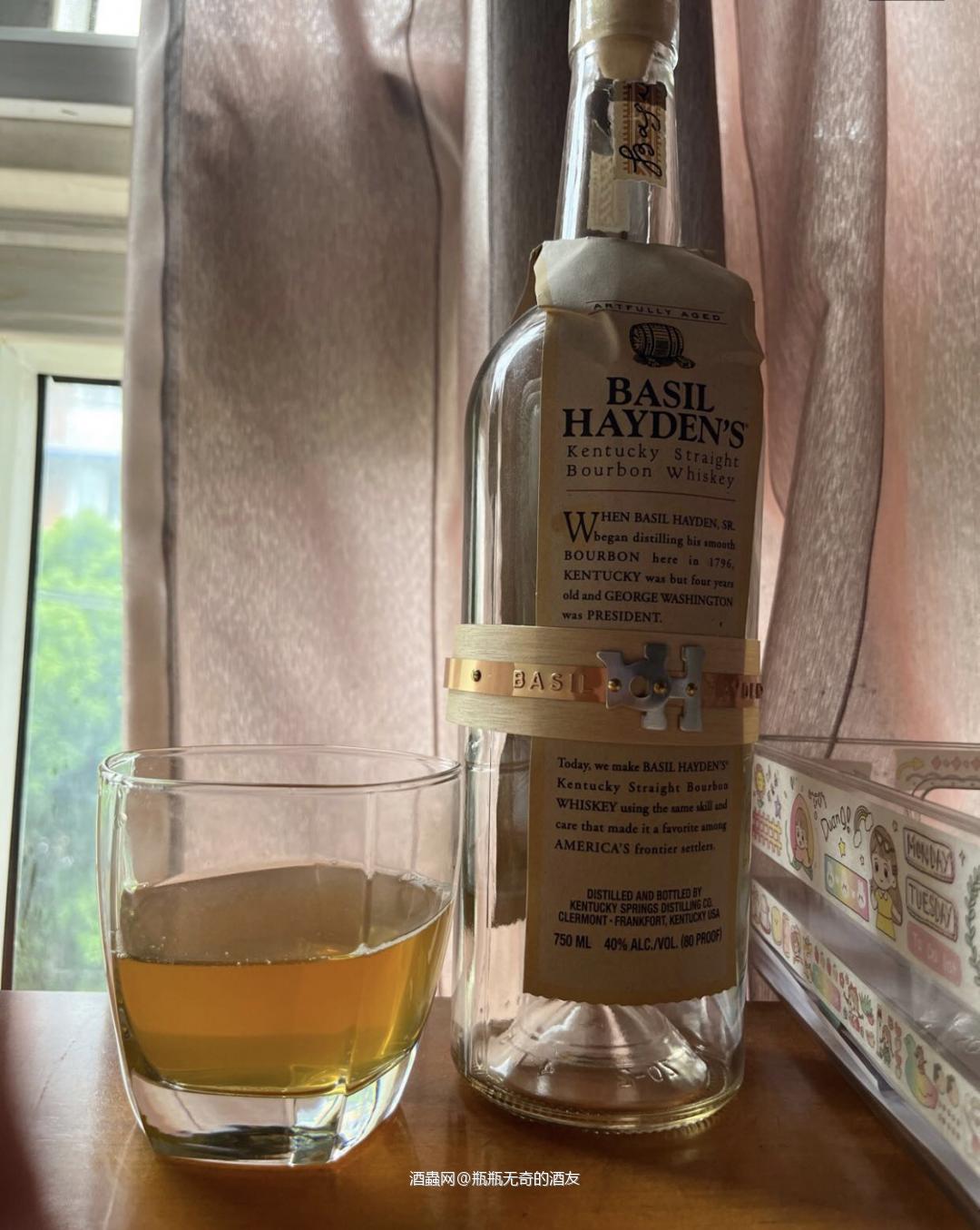 basil Hayden's和格瓦斯还挺搭的.