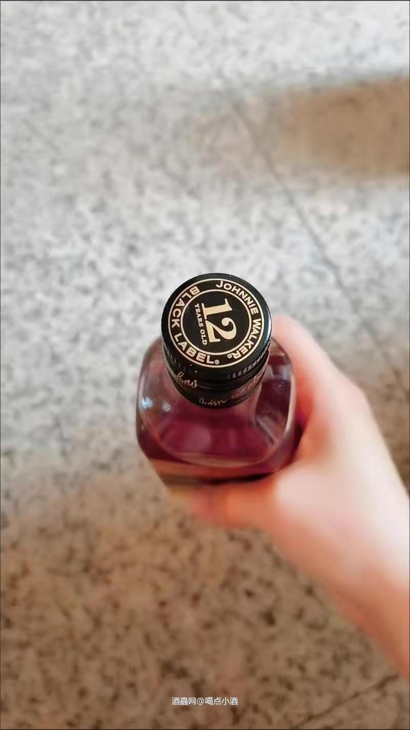 尊尼获加12年黑牌，纯饮，调酒，都非常好喝，性价比不错