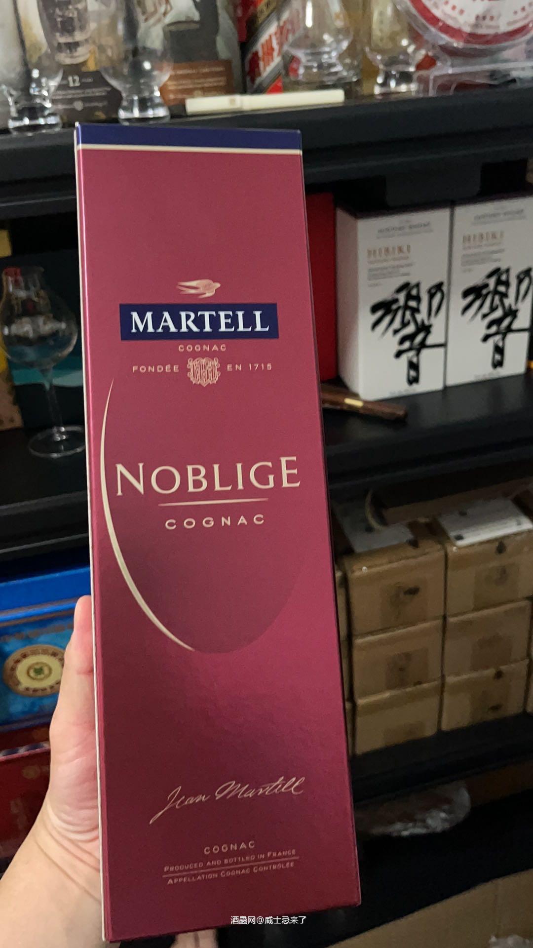 好久没有喝杯白兰地了