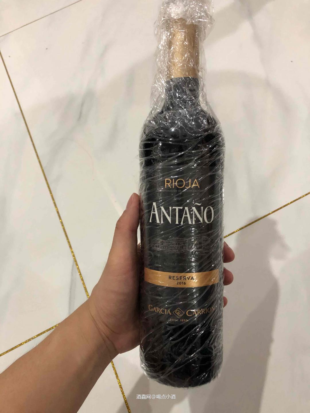 不错的西班牙性价比口酿酒,59买的,口感易饮新鲜。
