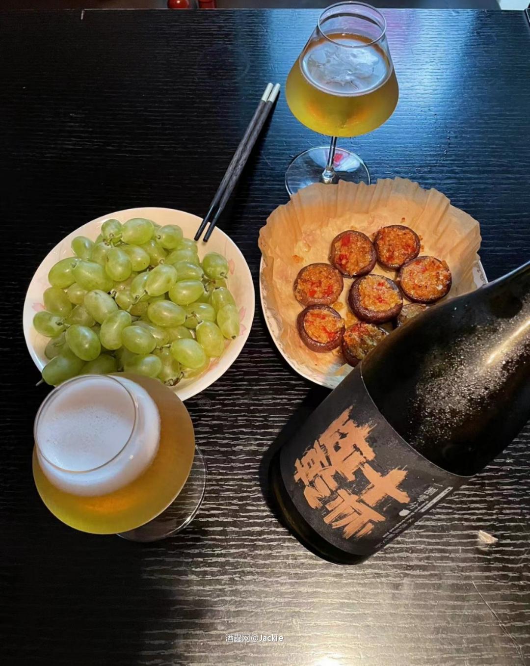 简单喝一杯,复刻了街头烧烤蒜蓉酱