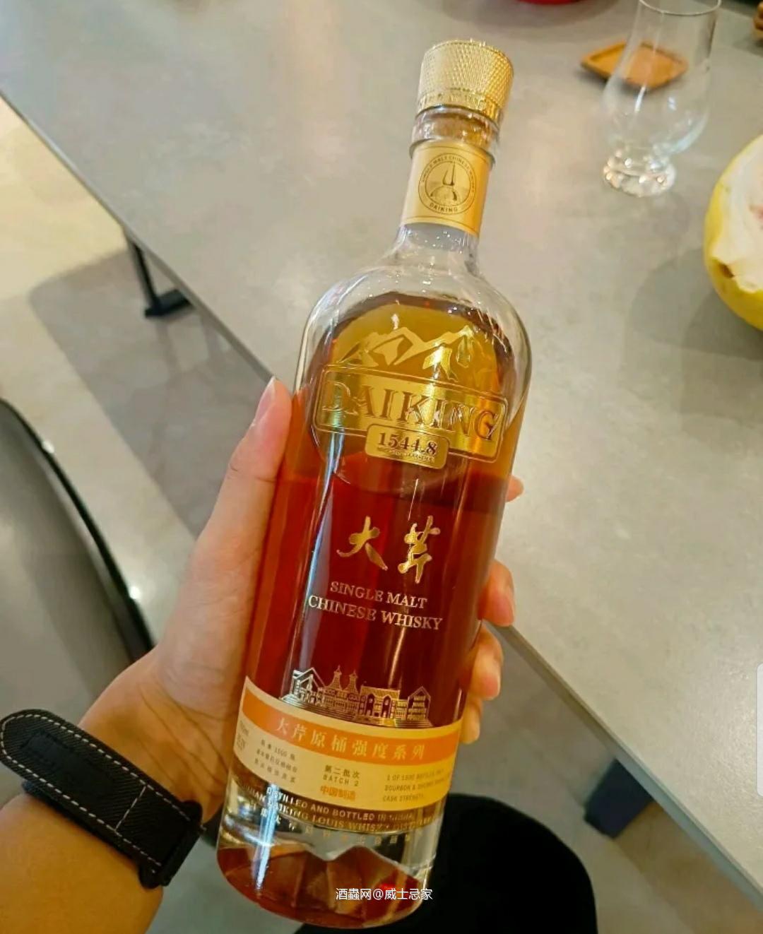 大芹的威士忌14年建厂,台湾老板祖籍漳州,山上的泉水做的,麦…