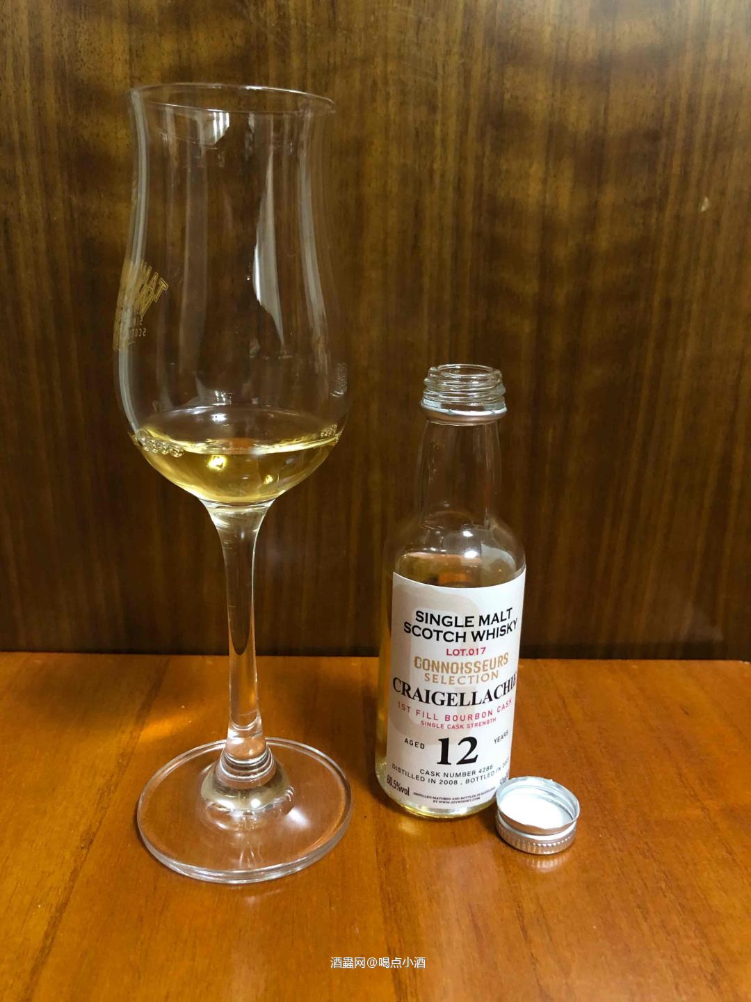 🥃第一次喝的单桶桶强献给了克莱嘉赫12年。挺不错的一款威士忌…