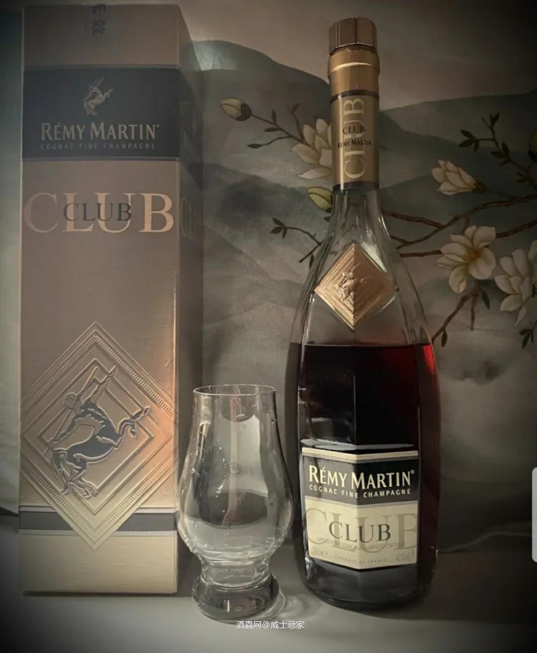 深夜小酌 喝点干邑 简单易饮 平时威喝多了换换口味还有其他更好选择吗