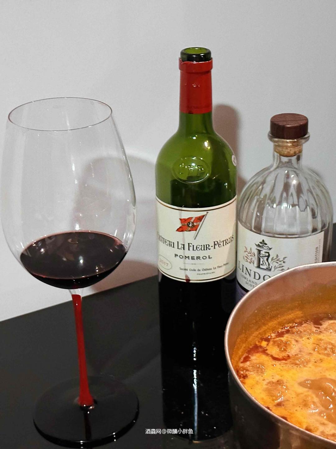 只有还有酒喝,生活就还可以继续