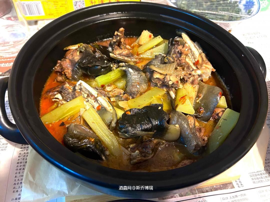 整个甲鱼煲补一补