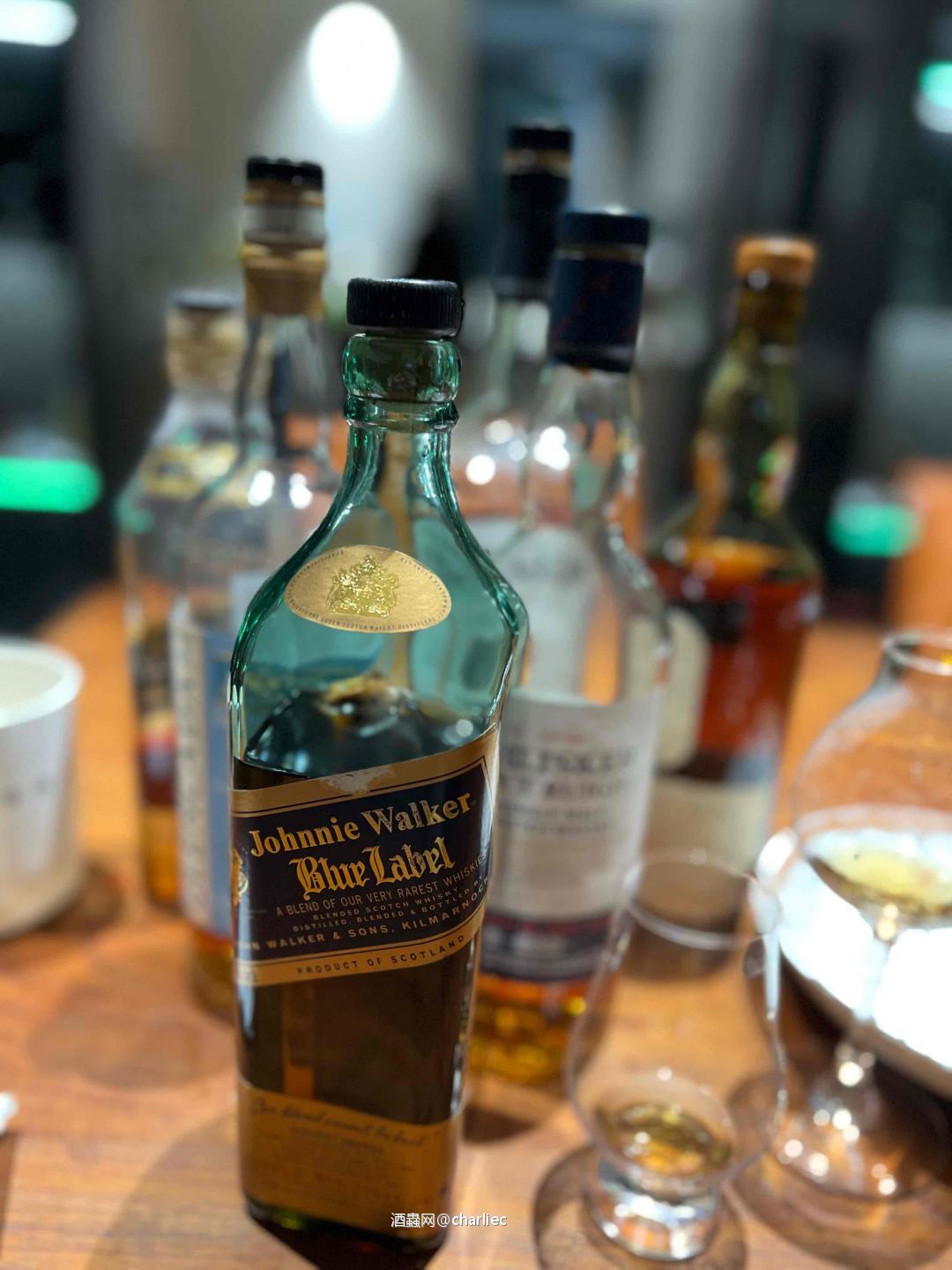 灰哪只好<img src='https://sdata.whiskyworm.com/xcxpics/emoji_5.png' class='emoji' />