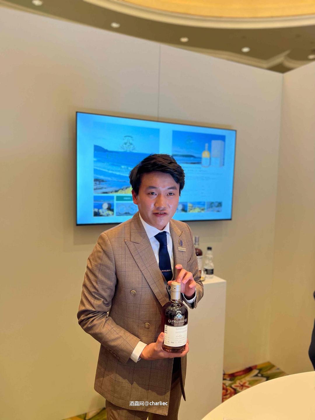 大酒<img src='https://sdata.whiskyworm.com/xcxpics/emoji_14.png' class='emoji' />