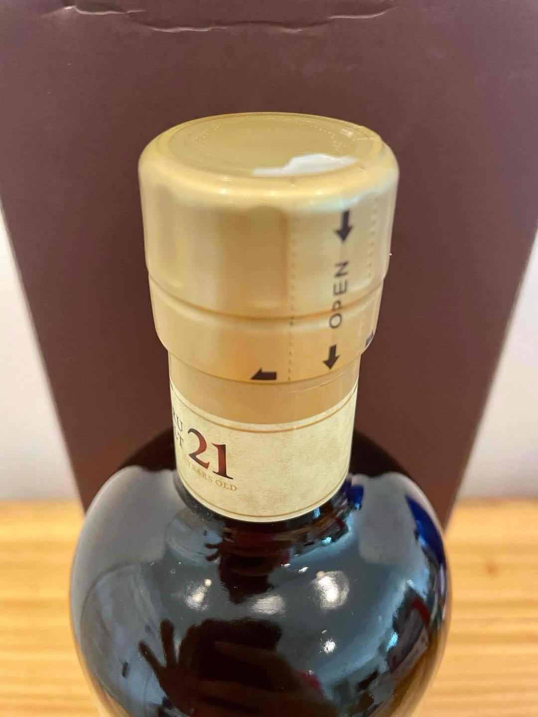 21年礼盒日本竹鹤老酒