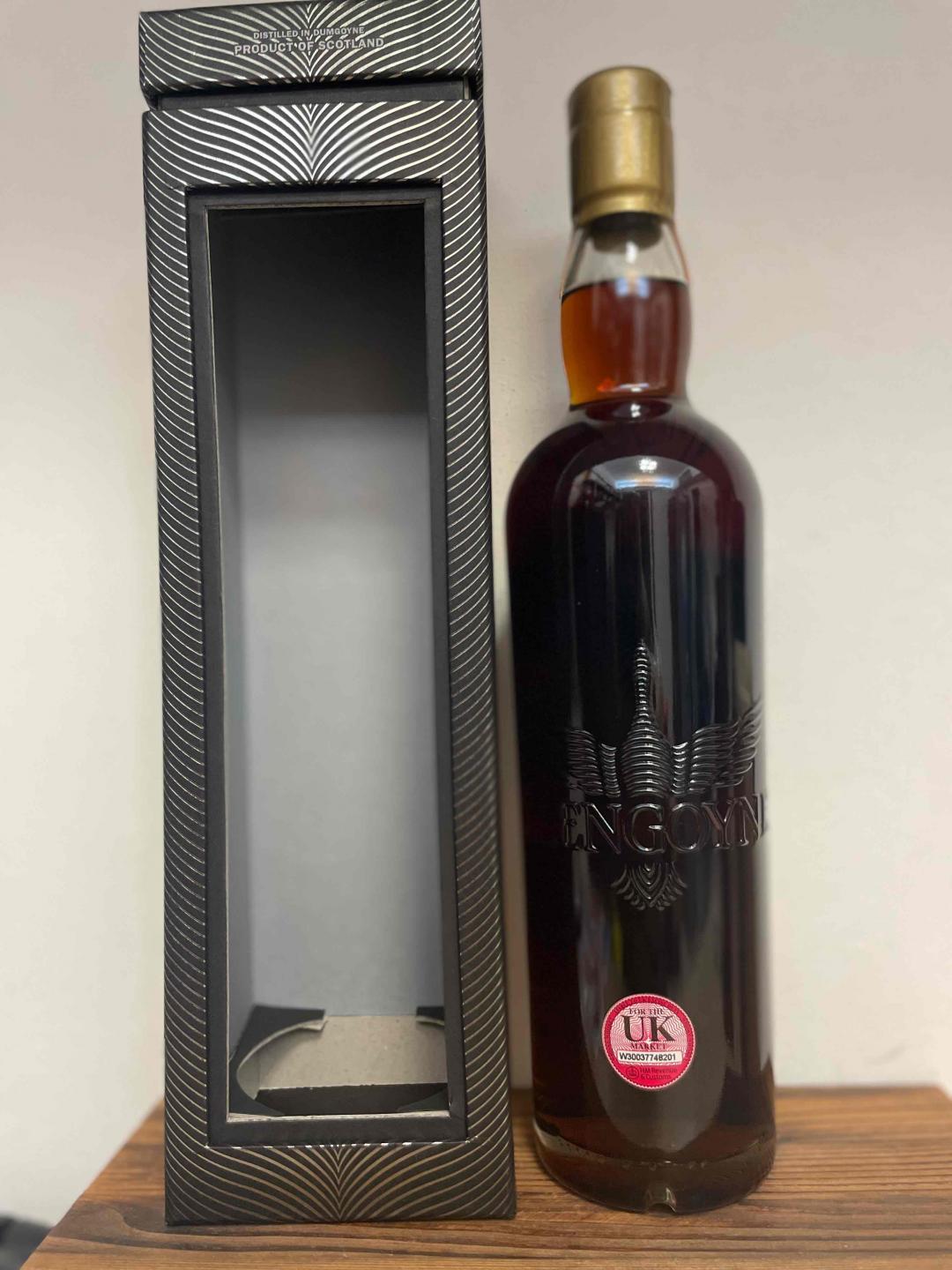 格兰哥尼 15年 初填oloroso雪莉桶 酒厂限定 手工装瓶 酒色黝黑 酒质非常棒 值得收藏与鉴赏