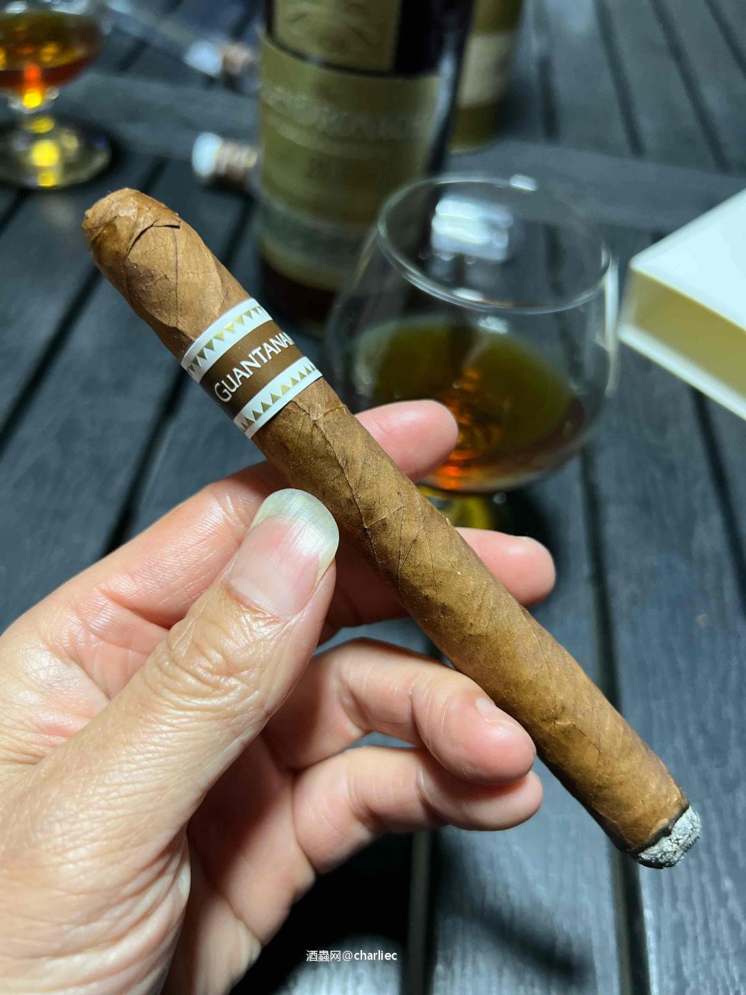 有趣的搭配<img src='https://sdata.whiskyworm.com/xcxpics/emoji_1.png' class='emoji' />