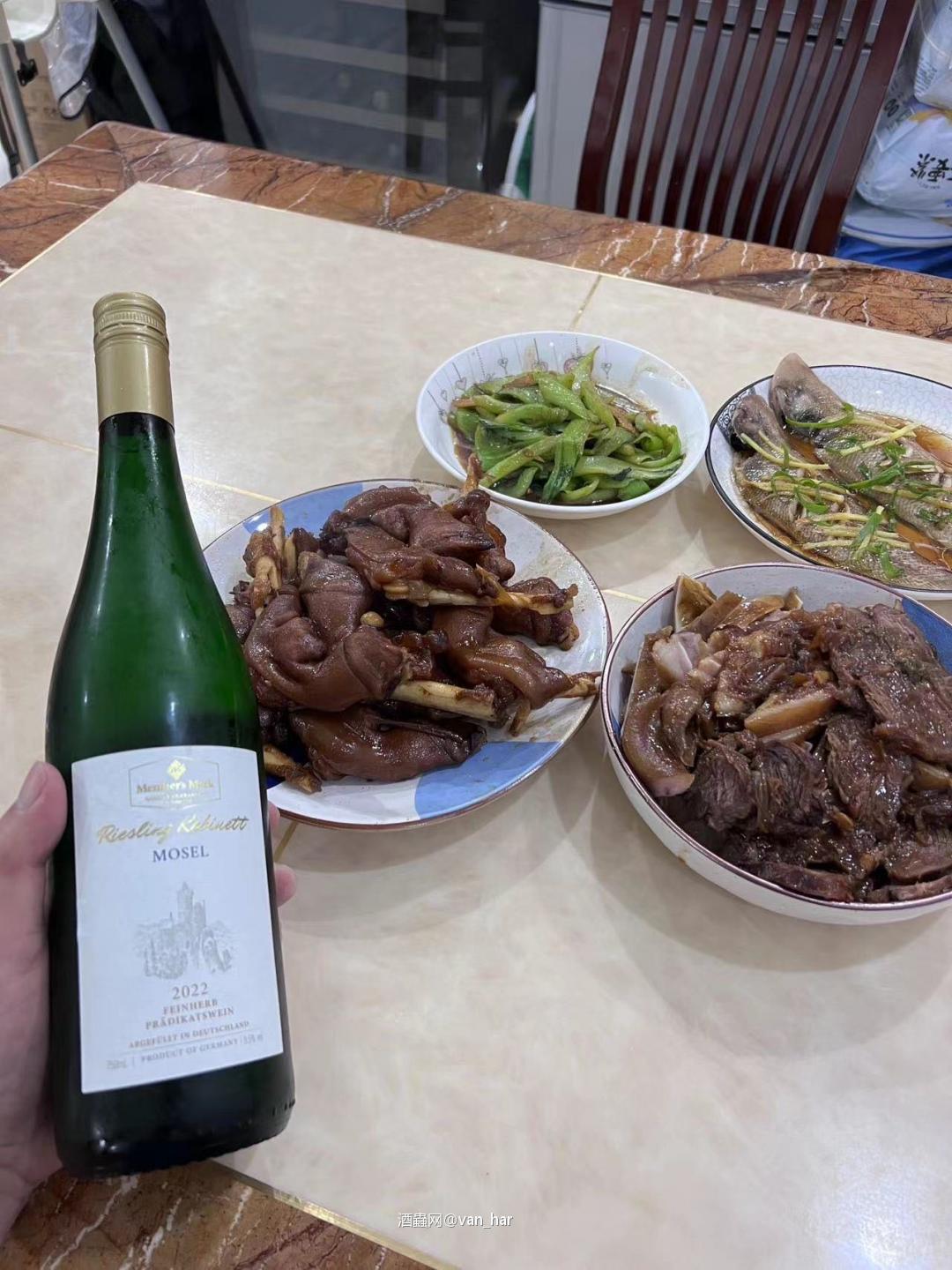 小喝一杯