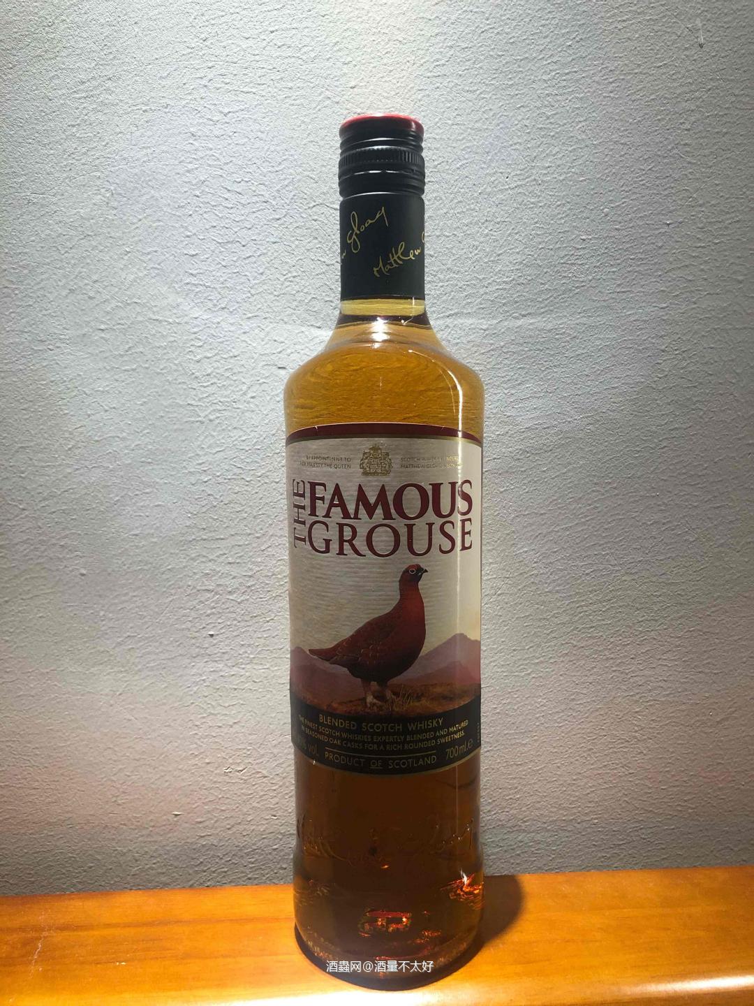 威雀调和是我比较喜欢的一款日常吨吨吨的调和威士忌。百元内的价…