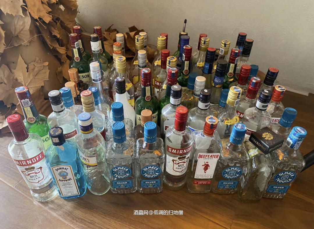 喝的都是一些比较便宜的口粮威士忌