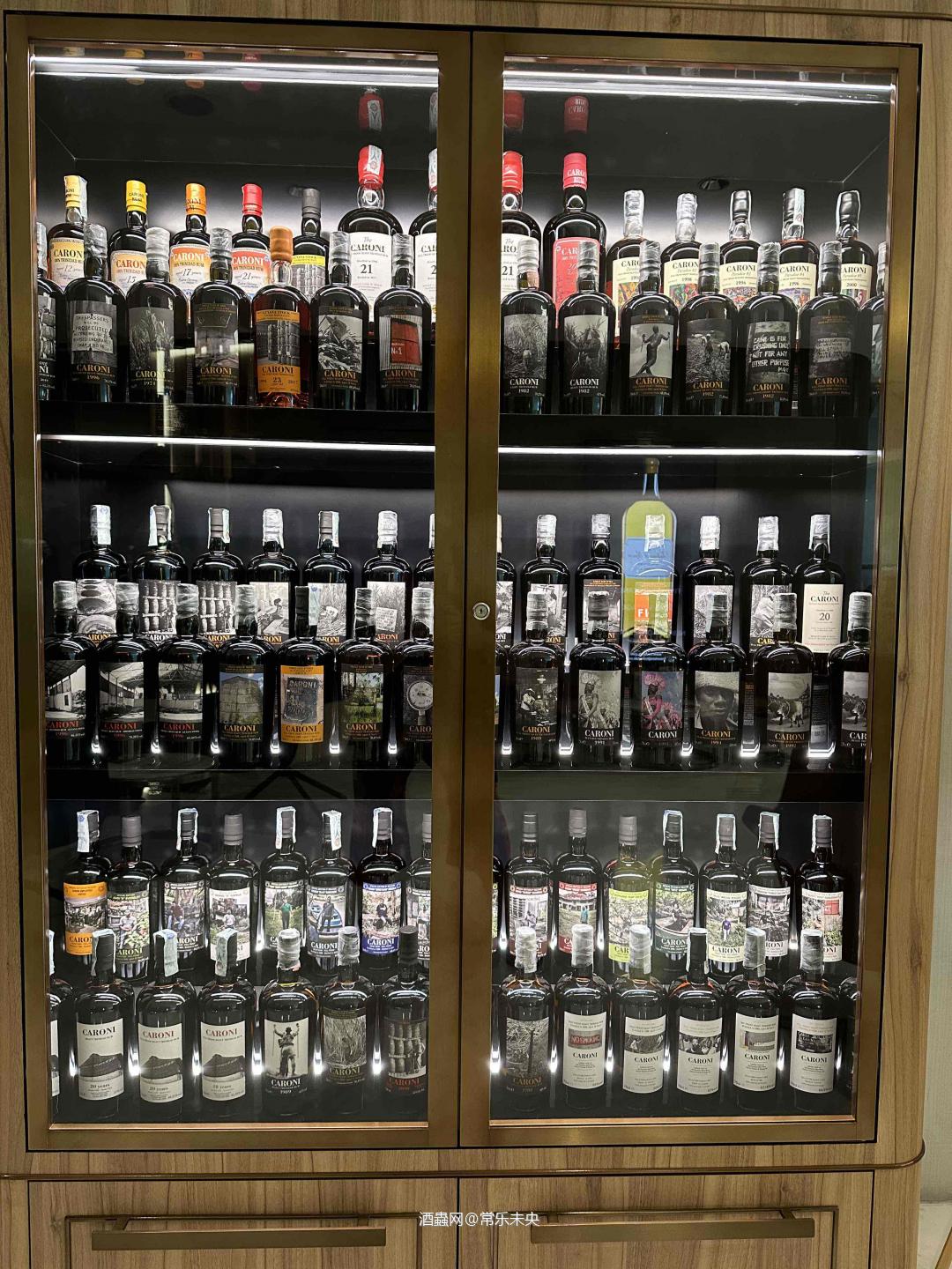 看看人家的酒<img src='https://sdata.whiskyworm.com/xcxpics/emoji_3.png' class='emoji' /><img src='https://sdata.whiskyworm.com/xcxpics/emoji_3.png' class='emoji' /><img src='https://sdata.whiskyworm.com/xcxpics/emoji_3.png' class='emoji' />
