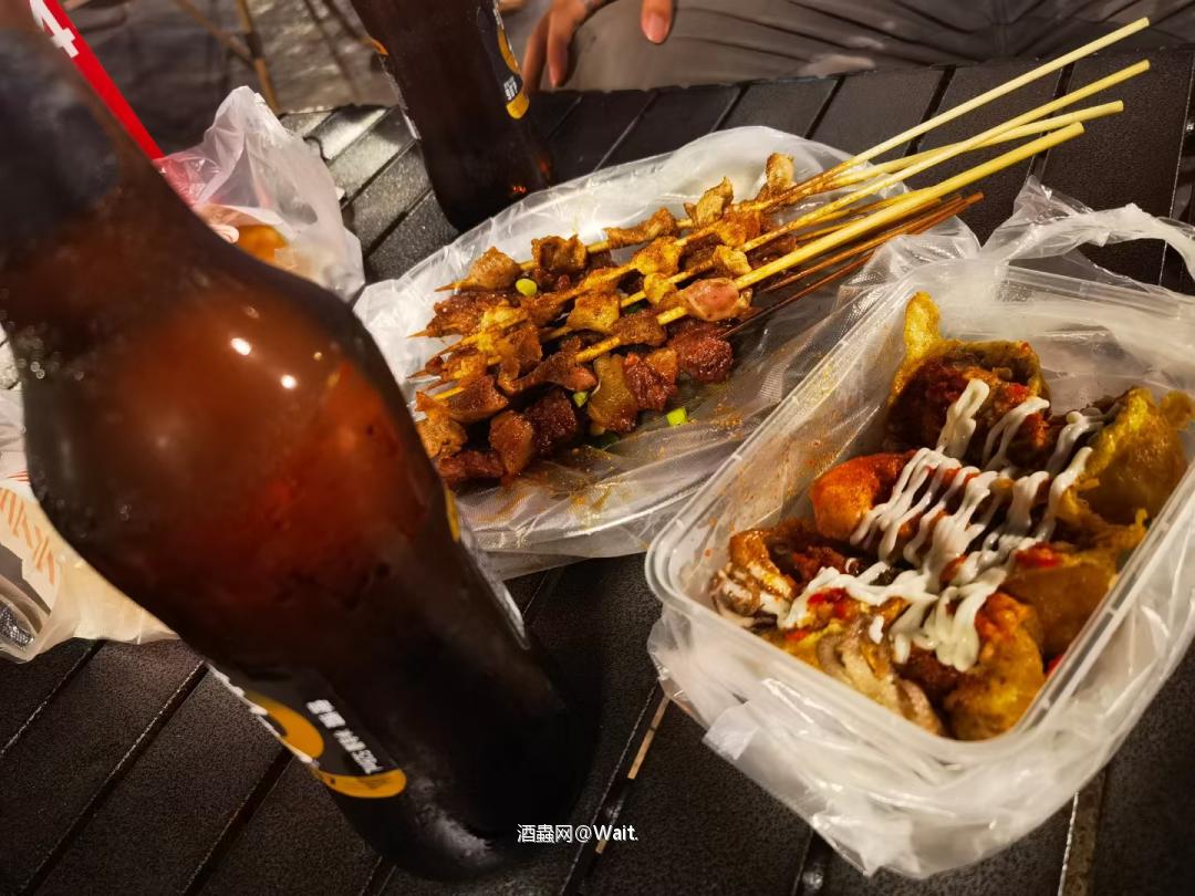雨天，烧烤和酒~