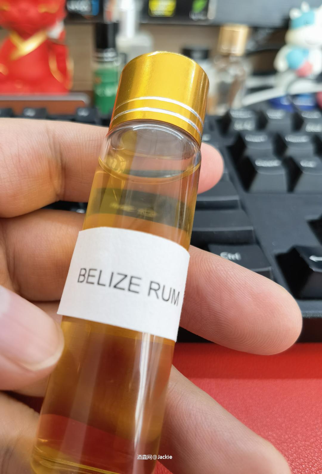 角落里还有一个