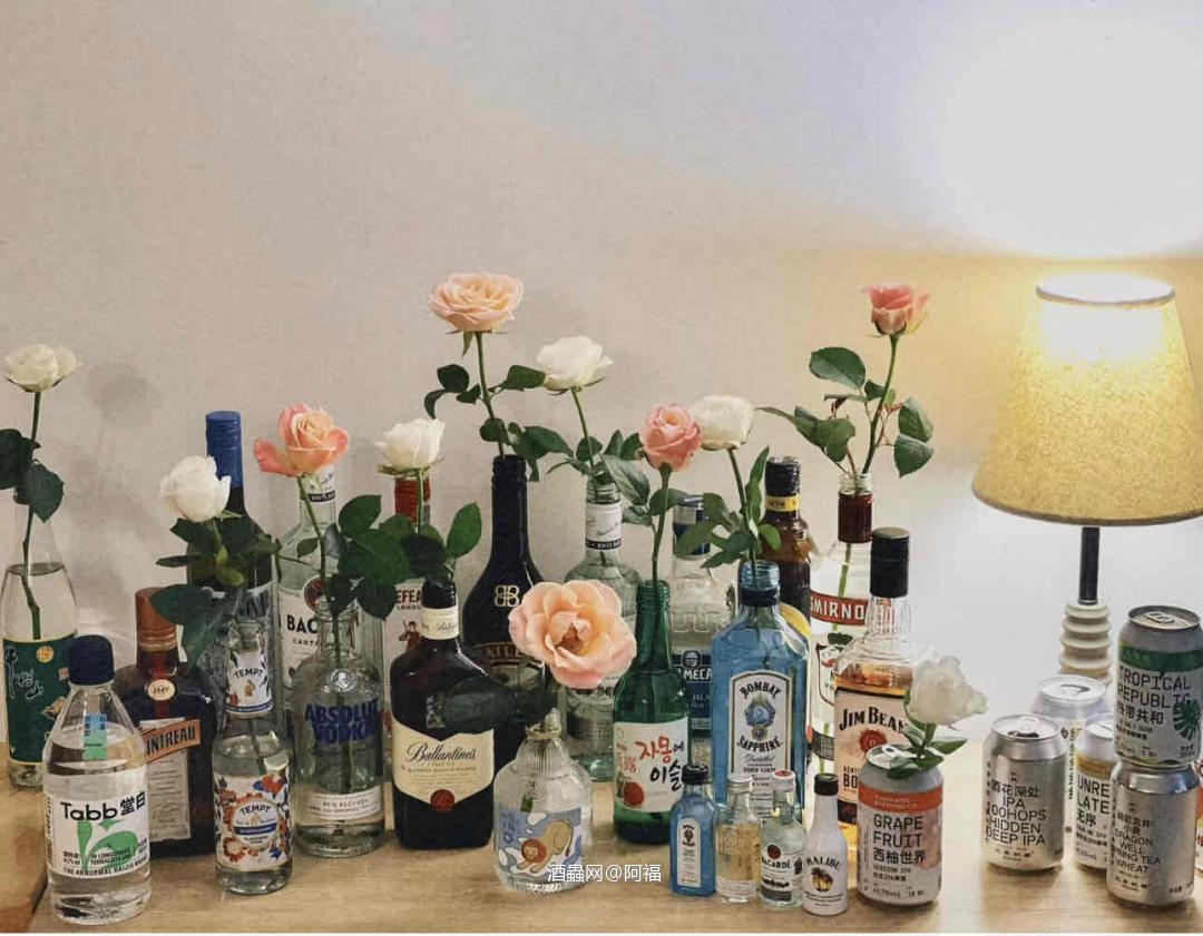 同志们假期愉快<img src='https://sdata.whiskyworm.com/xcxpics/emoji_30.png' class='emoji' />