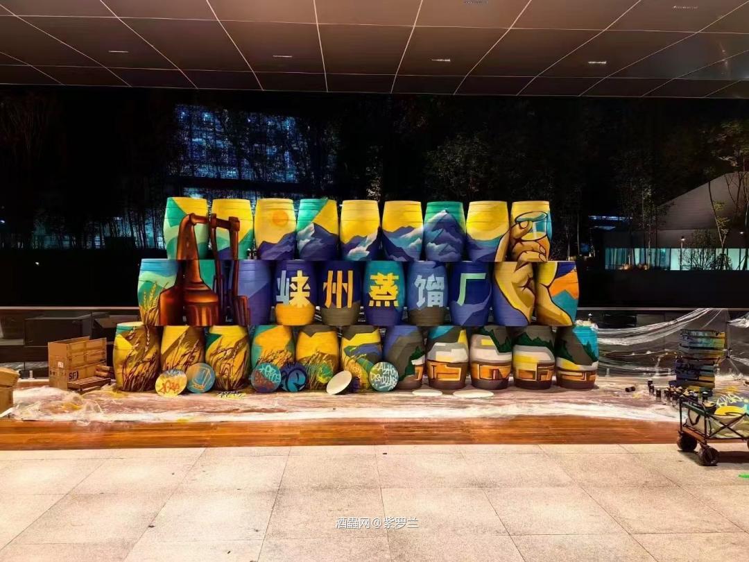 每个行业需要一个老大先领路。。 发布会终于来了！国威加油！🥃 🇨🇳