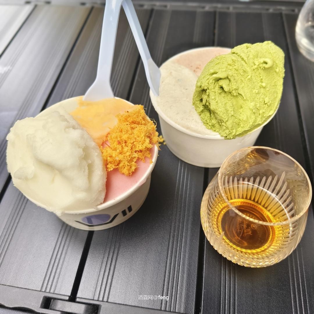 大口吃肉大口喝酒
