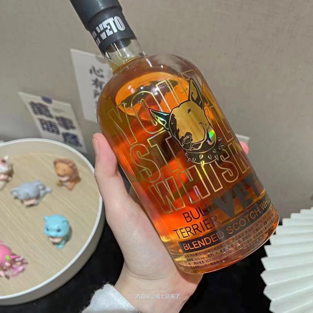 这只狗是单身狗喝的威士忌的意思吗?<img src='https://sdata.whiskyworm.com/xcxpics/emoji_14.png' class='emoji' />