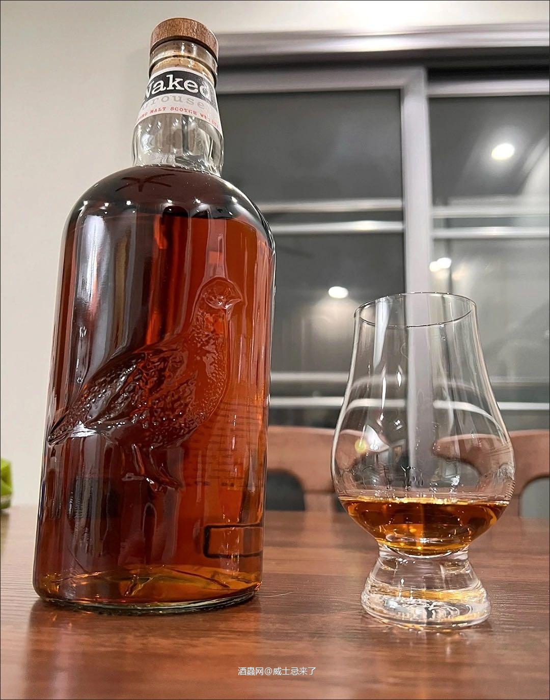 一百多块,瓶子漂亮,酒味浓厚,苦底易散,总体来说,大厂出品不会太差