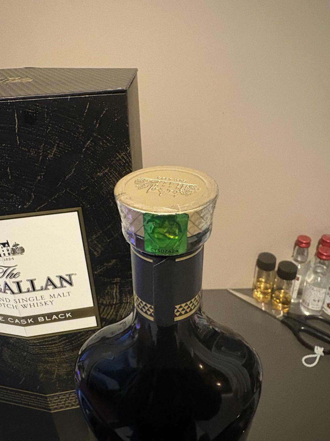 麦卡伦黑钻/麦卡伦1824大师系列黑钻