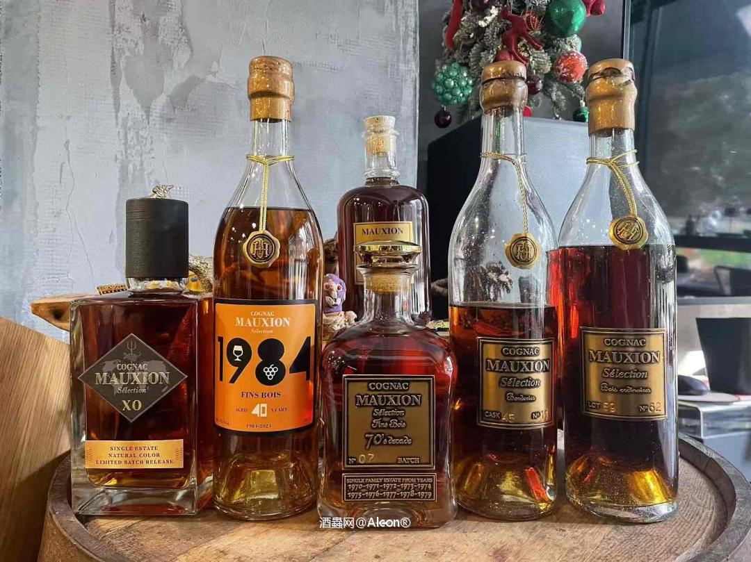 看到一堆大酒<img src='https://sdata.whiskyworm.com/xcxpics/emoji_3.png' class='emoji' /><img src='https://sdata.whiskyworm.com/xcxpics/emoji_3.png' class='emoji' /><img src='https://sdata.whiskyworm.com/xcxpics/emoji_3.png' class='emoji' />