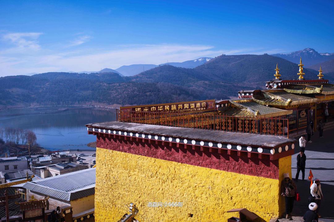 <p class='p'/><p class='p'/><p class='p'/>