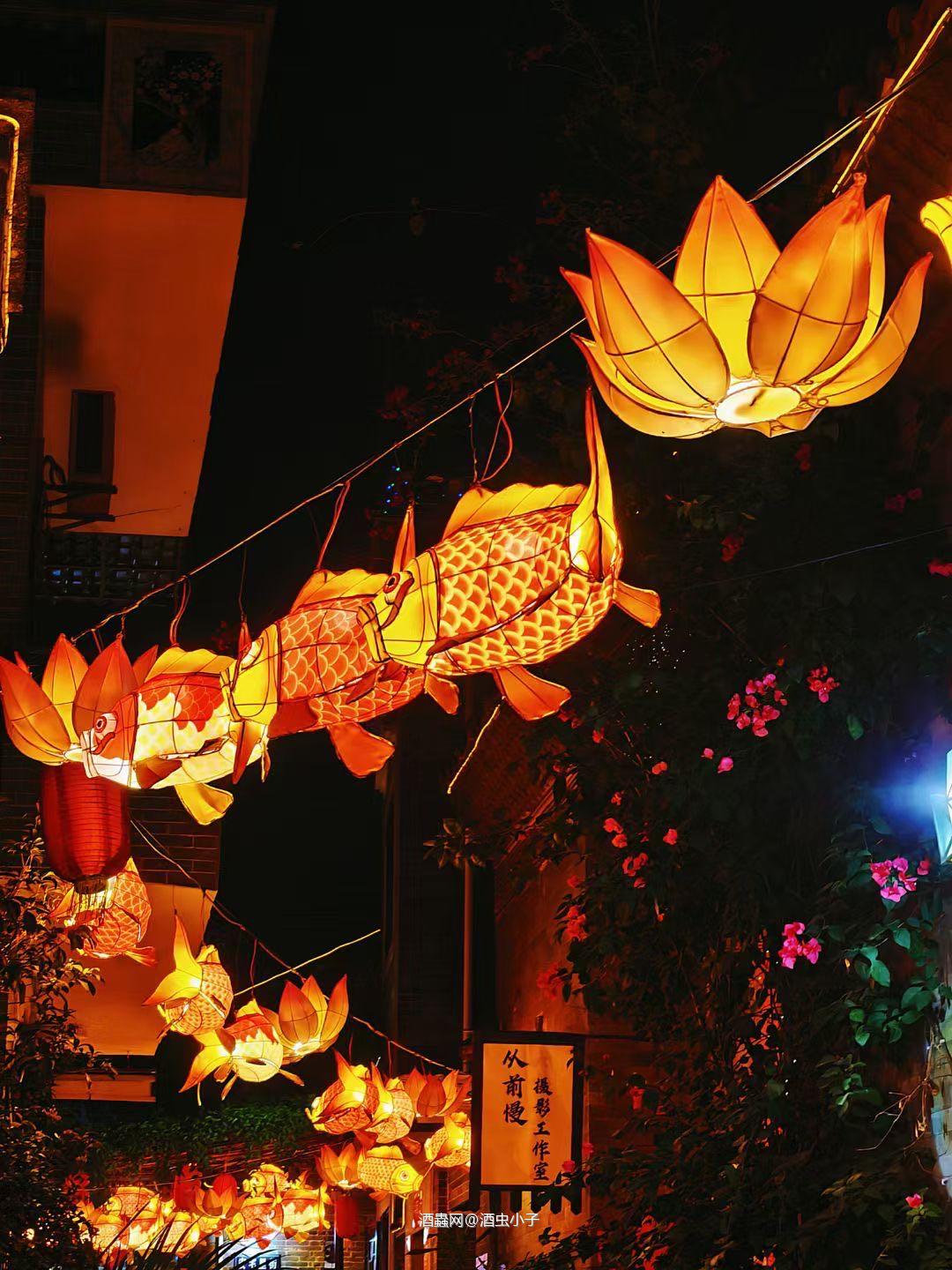 还有几天就新的一年了，我希望，每个人都没有烦恼，没有忧愁，欢欢喜喜，平平安安，最重要的是能天天喝好酒。