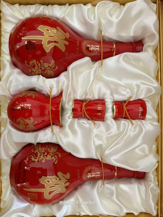 乖乖穿上了小裙子变成了乘乘