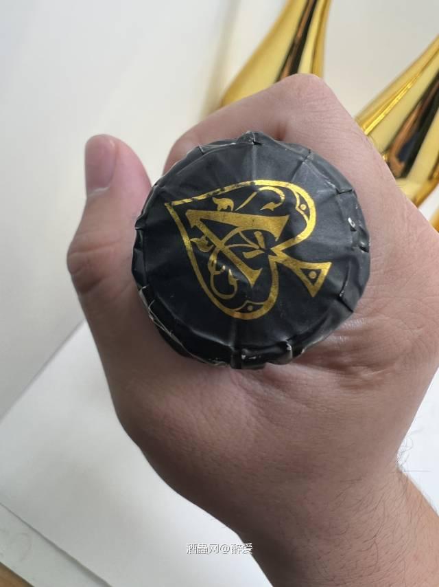 特价：黑桃A黄金裸瓶6支组