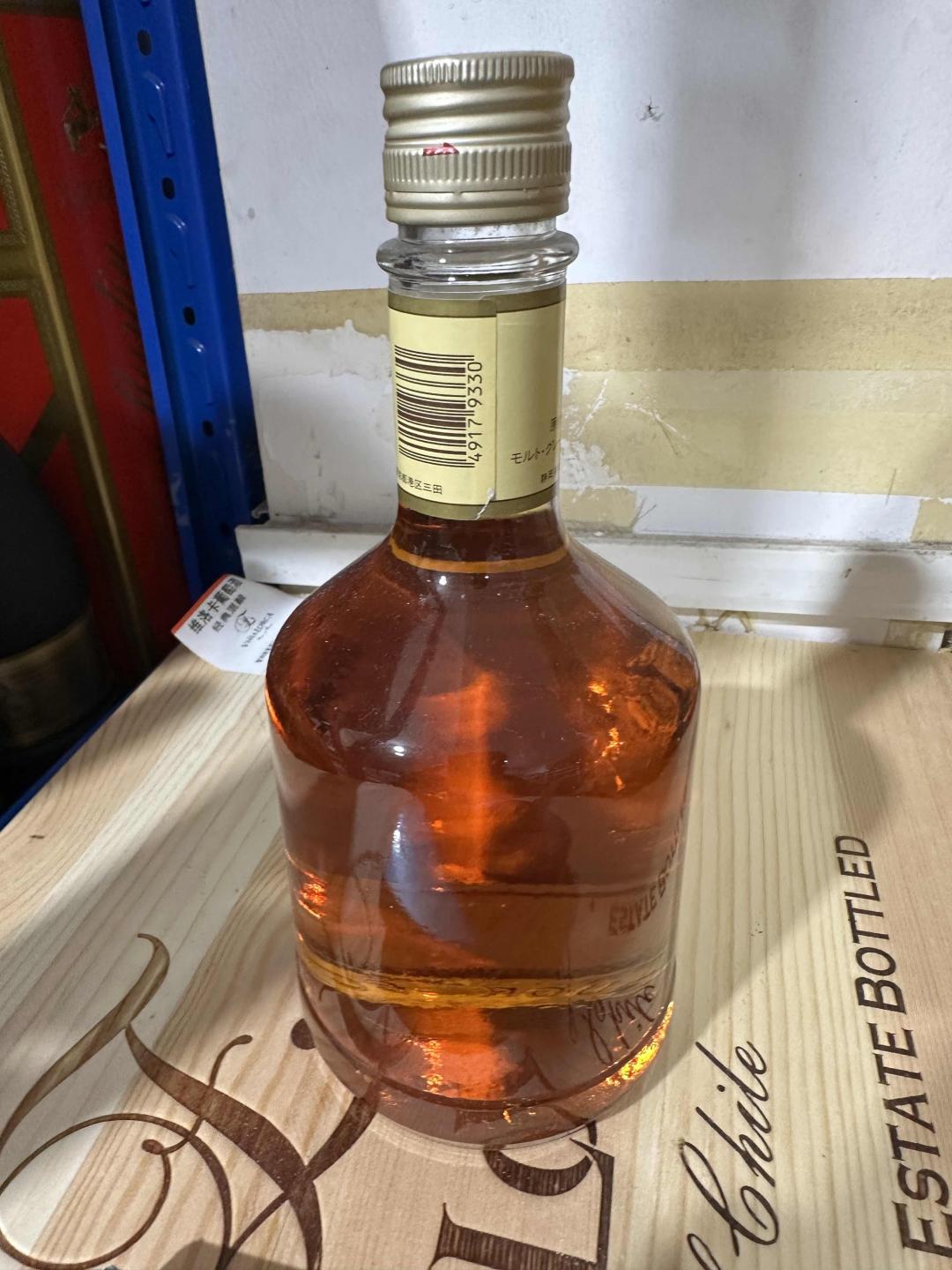 八十年代 麒麟玩手机