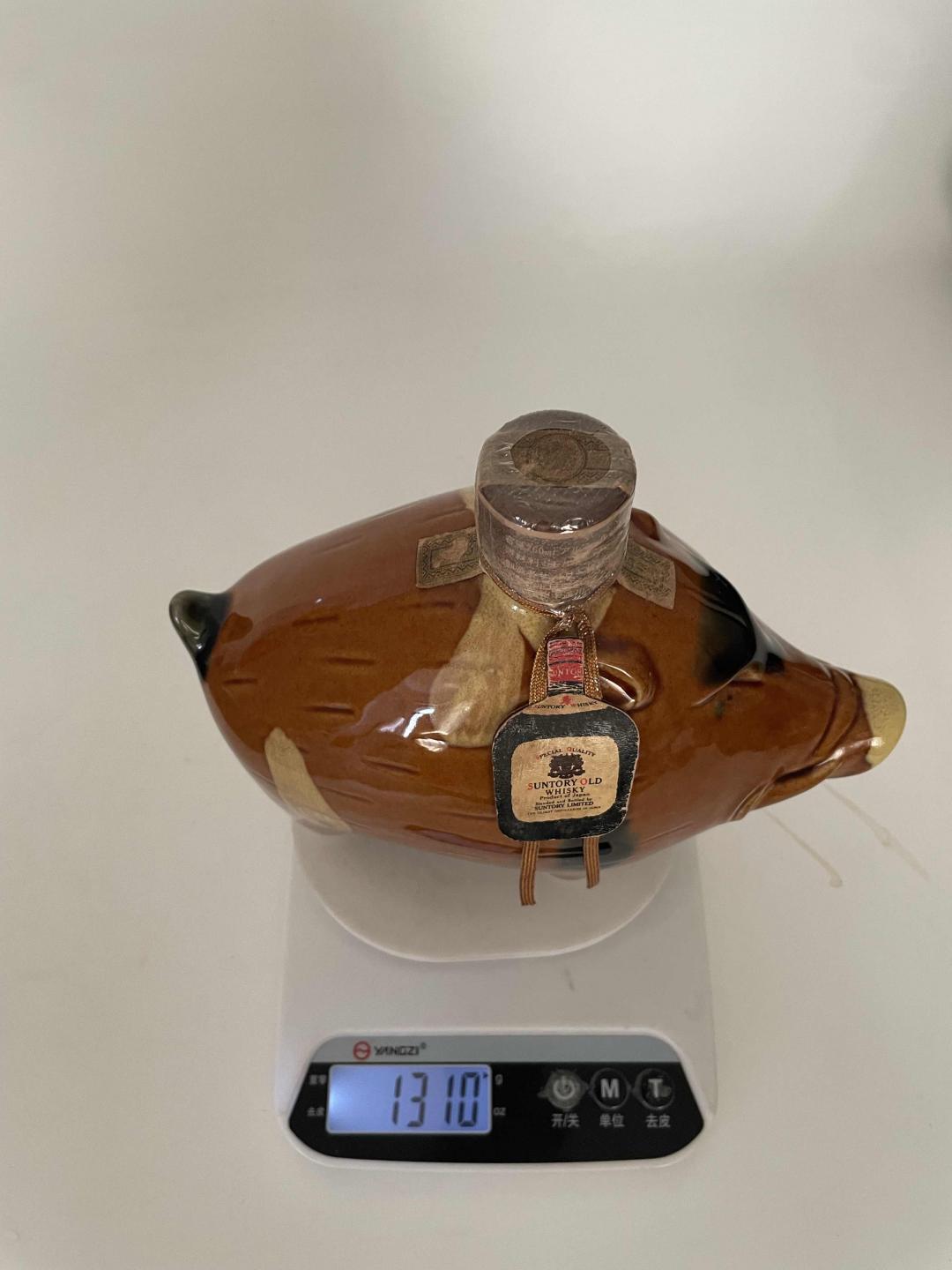 1983年首版三得利生肖猪纪念威士忌