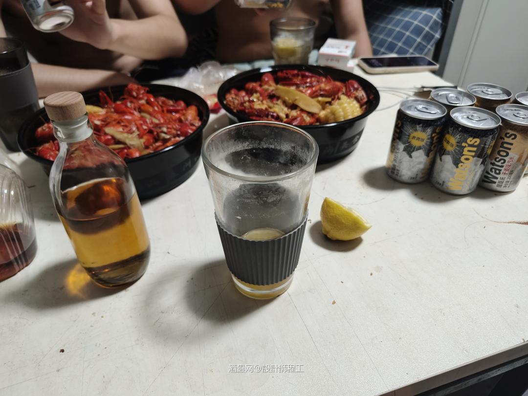 买不起整瓶，只能喝个分享瓶啦<p class='p'/>