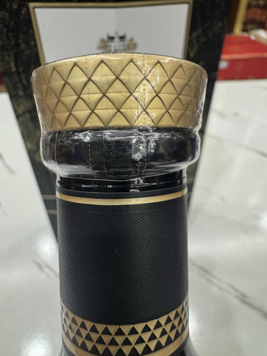 麦卡伦湛黑
