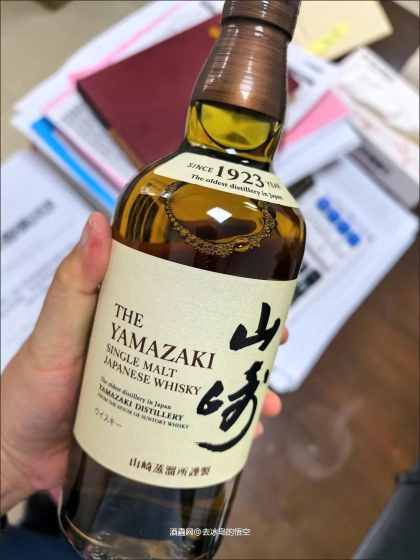 最近什么酒都跌的一塌糊涂啊不管威士忌还是白酒