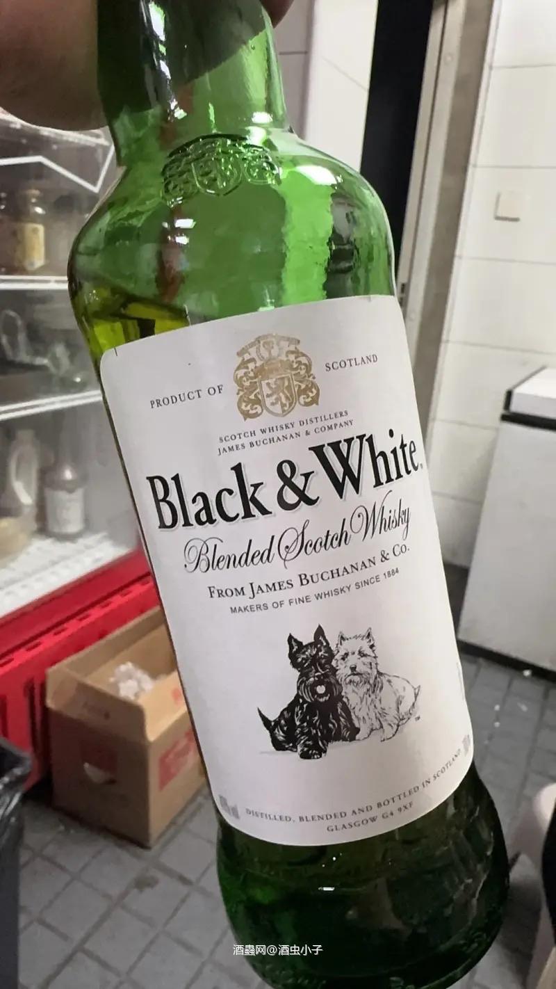 黑白狗威士忌 越喝越上头